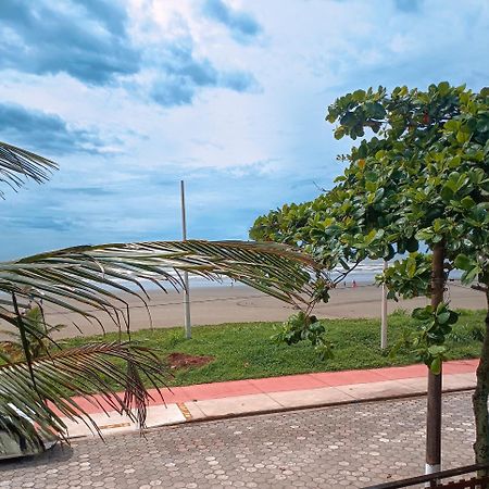 Pousada Beira Mar Peruíbe エクステリア 写真